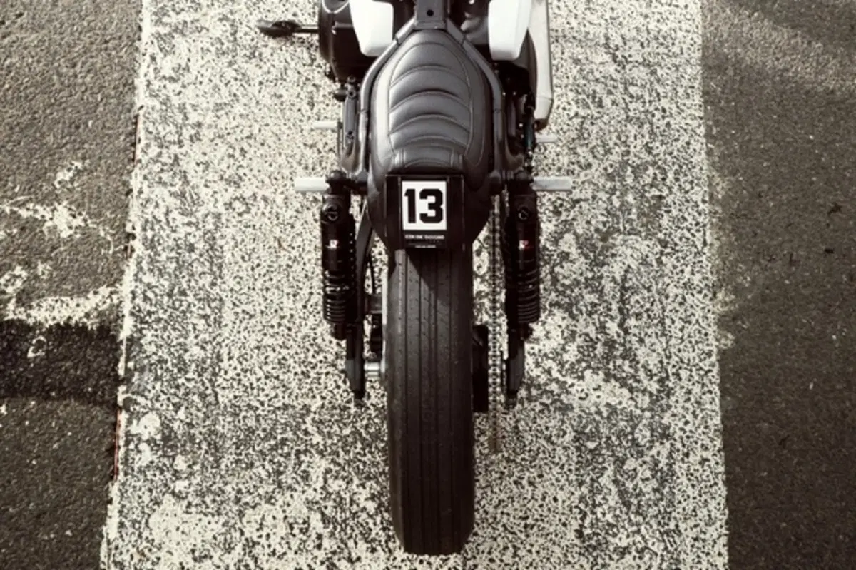 ICON 1000 Triumph Speedmaster (6)