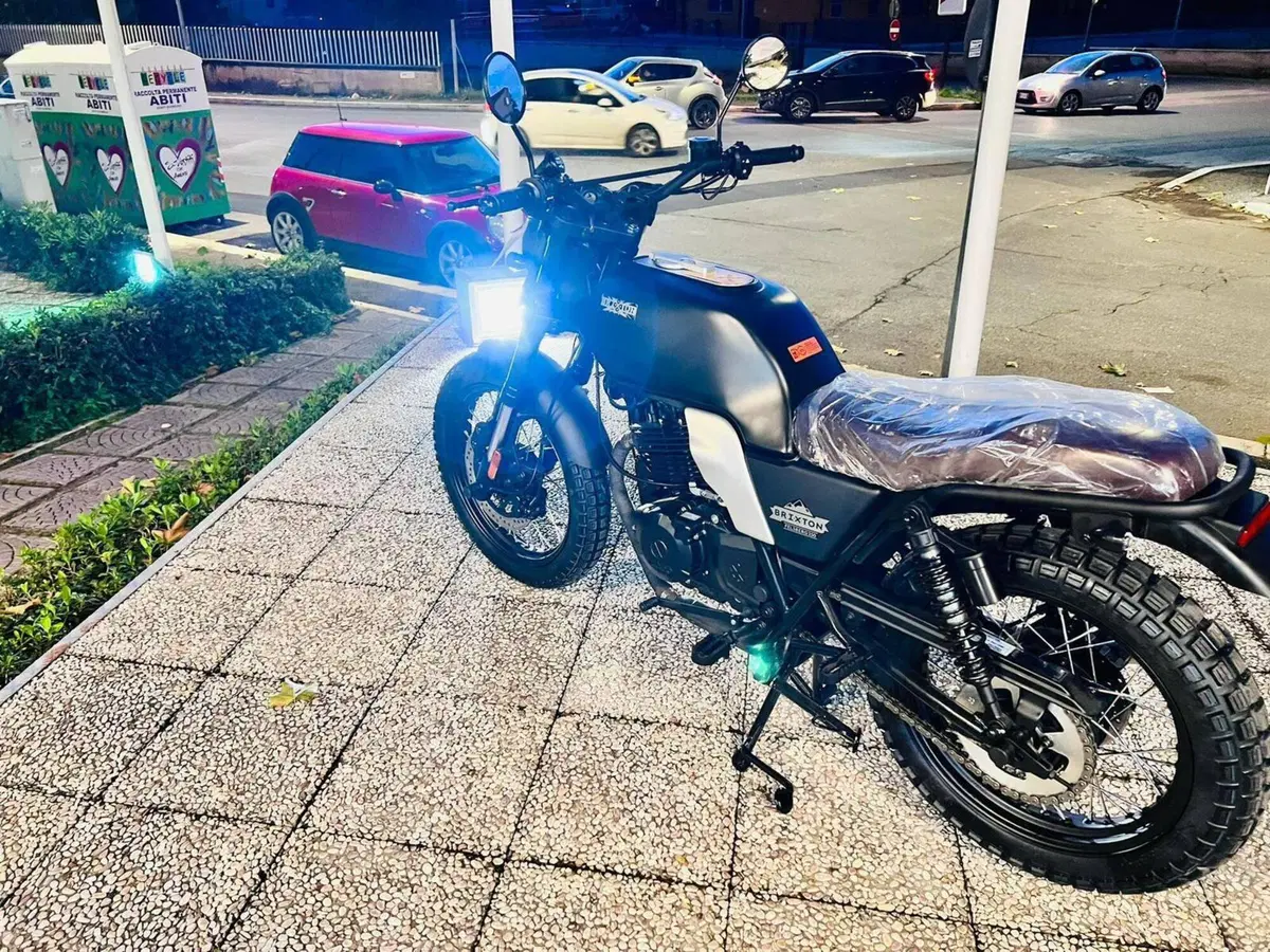 Brixton Motorcycles Felsberg 250 (2021 - 25) (7)