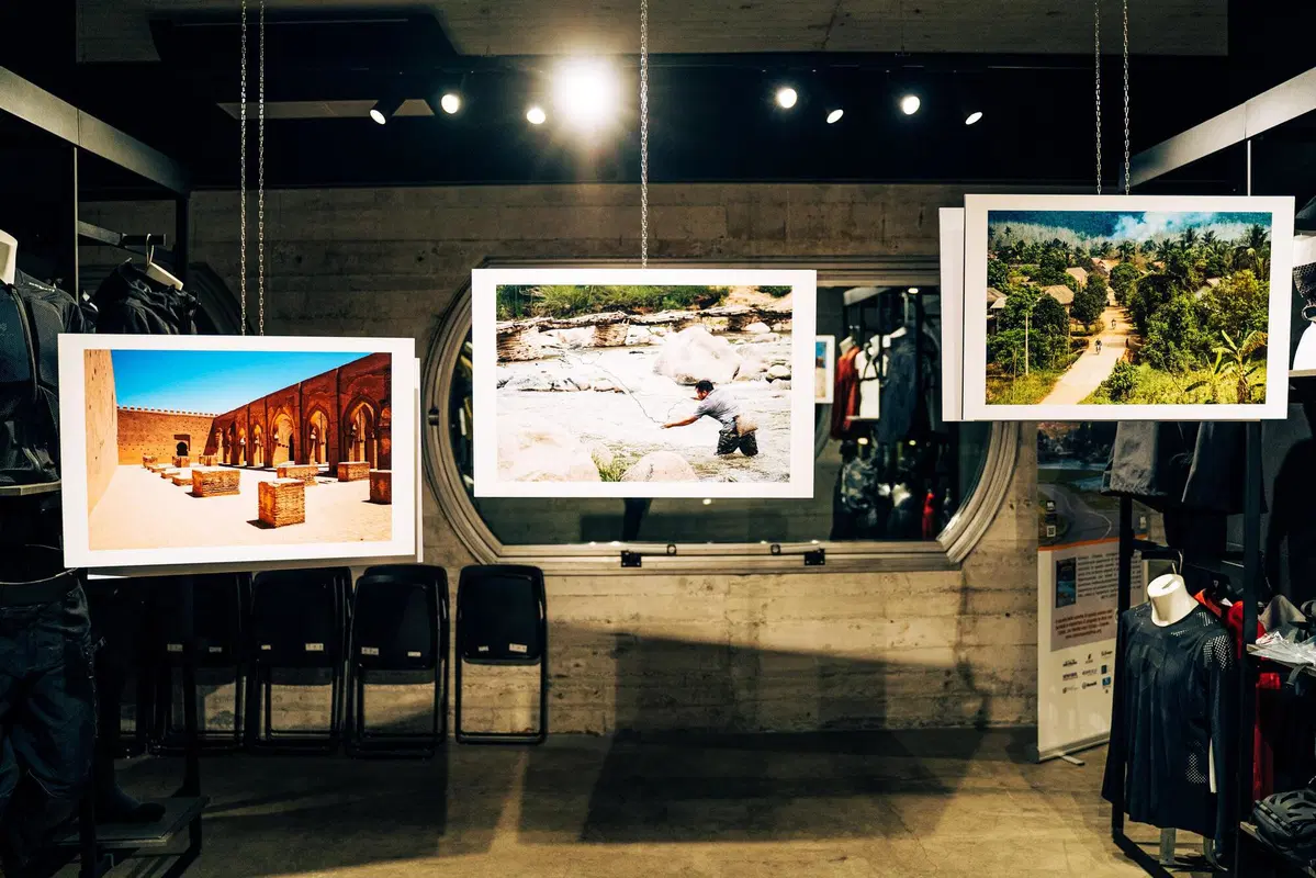 IDE ospita cultura, arte e beneficenza con la presentazione del libro Across the world (4)