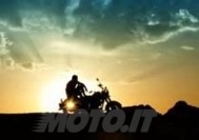 Manuale di resistenza motociclistica: Una testa, una polizza
