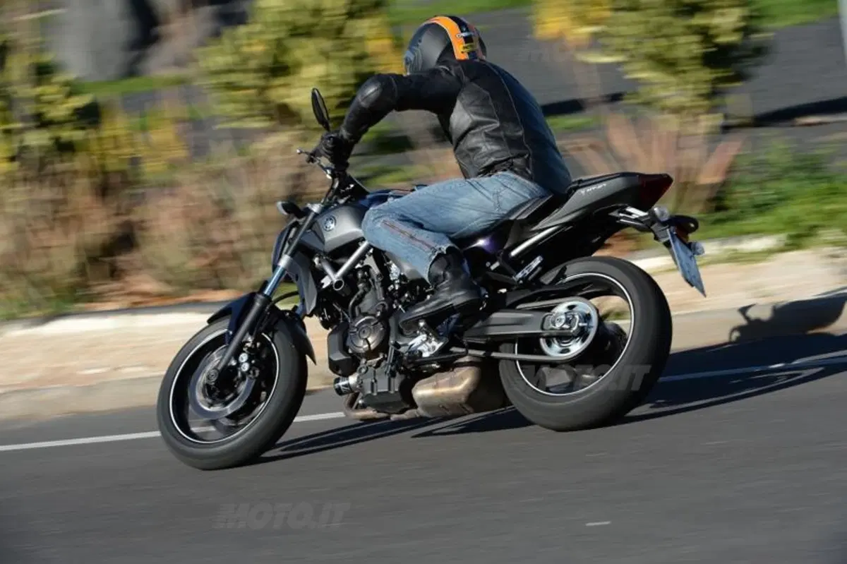 Yamaha MT-07  (5)
