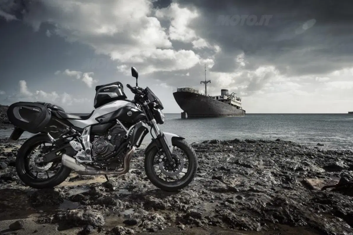 Yamaha MT-07  (12)