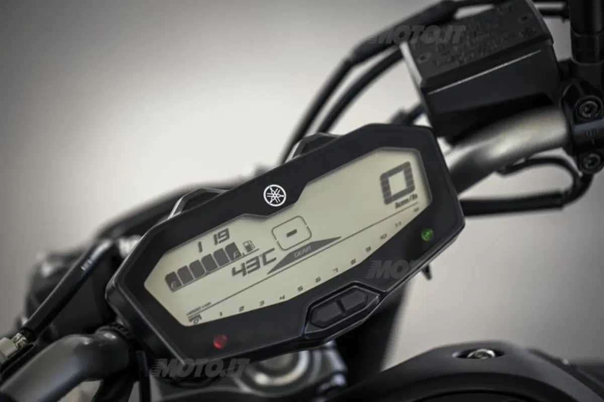 Yamaha MT-07  (19)