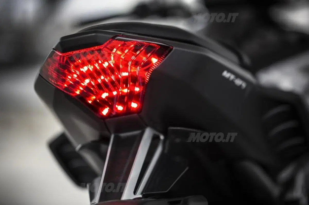 Yamaha MT-07  (20)
