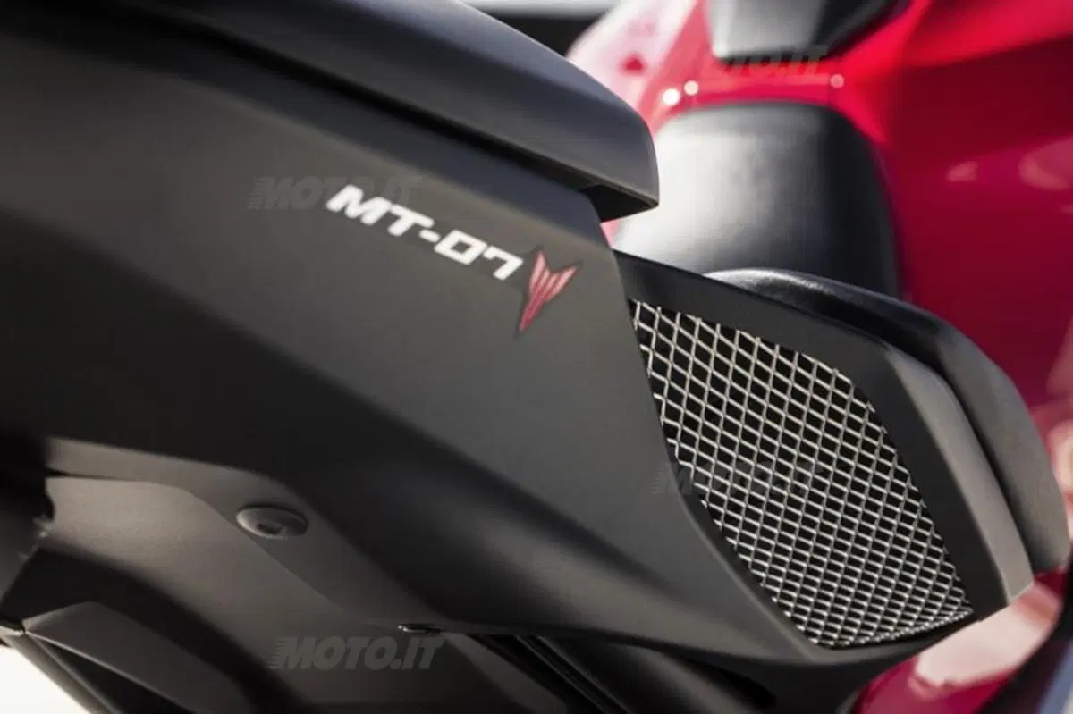 Yamaha MT-07  (24)