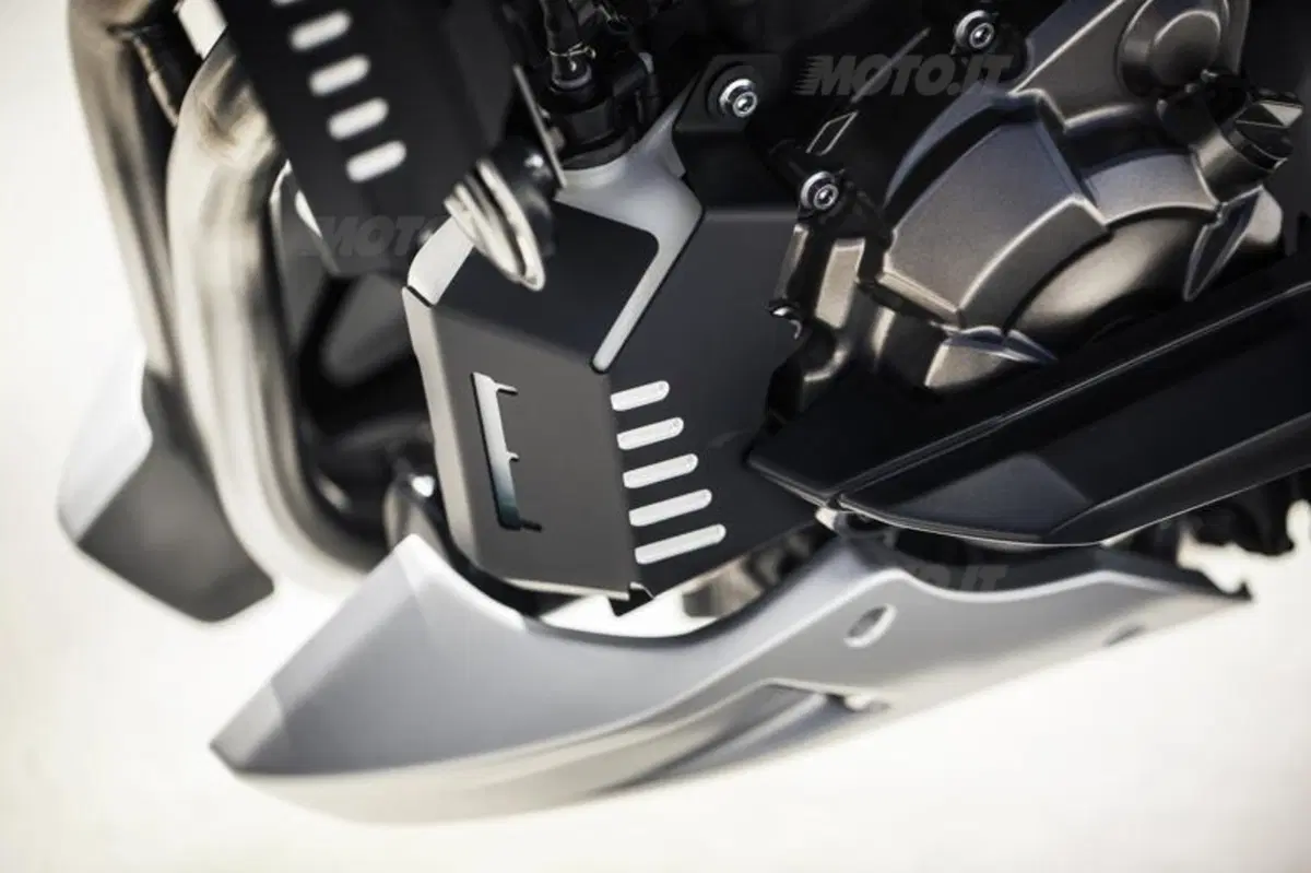 Yamaha MT-07  (34)