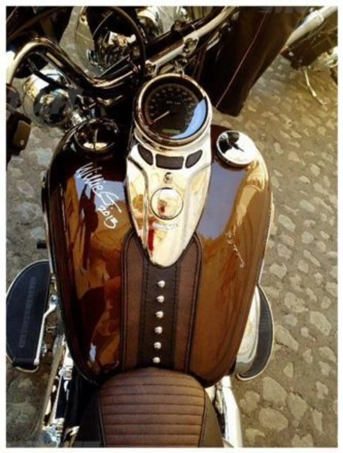 Battuta a 250.000 euro l'Harley-Davidson del Papa