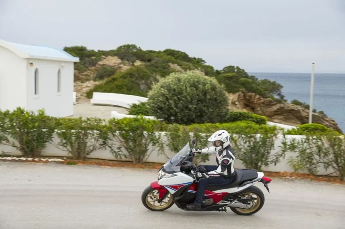 Honda Integra 750 DCT (2)