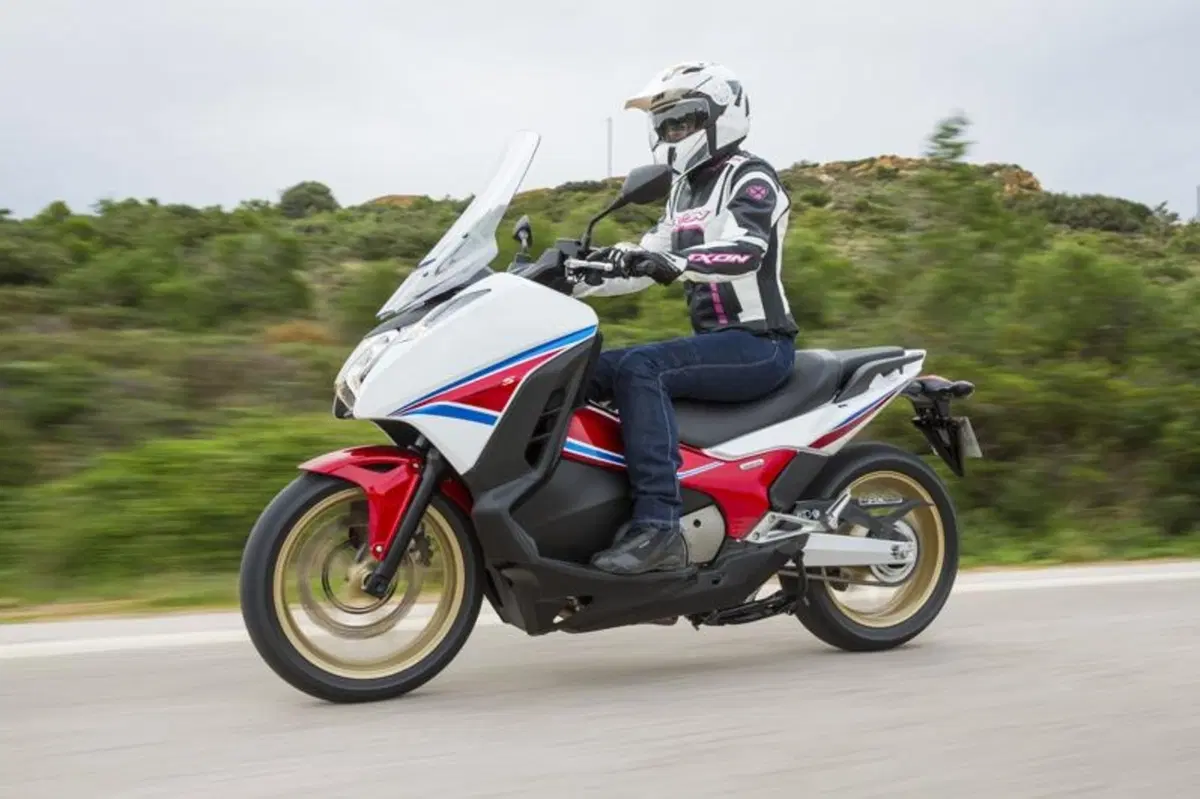 Honda Integra 750 DCT (5)