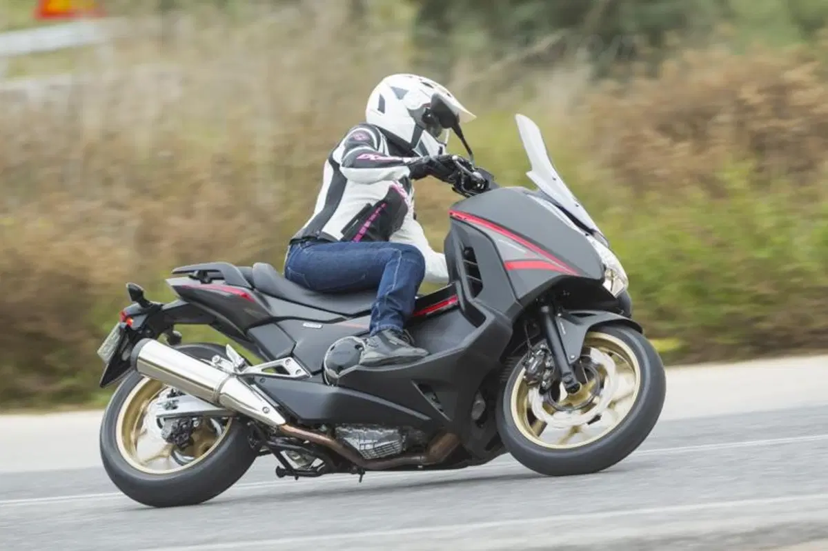 Honda Integra 750 DCT (9)