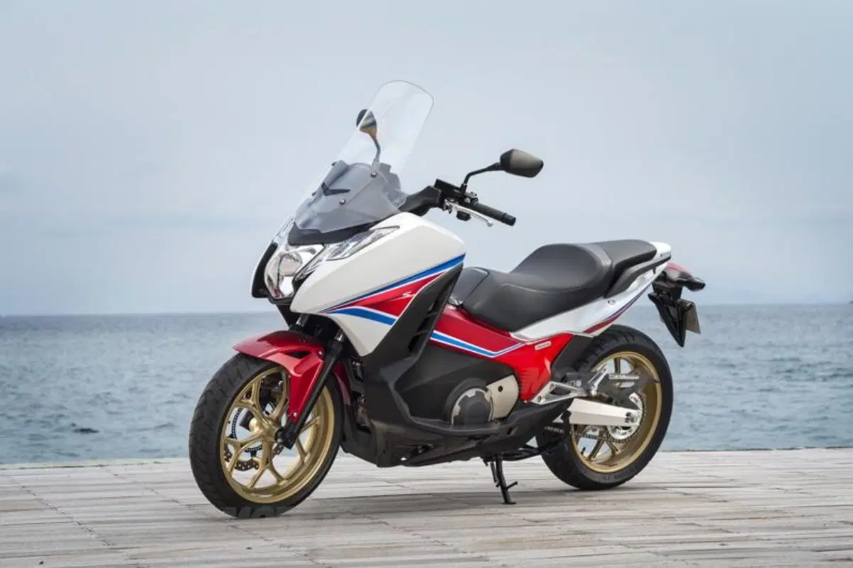 Honda Integra 750 DCT (15)