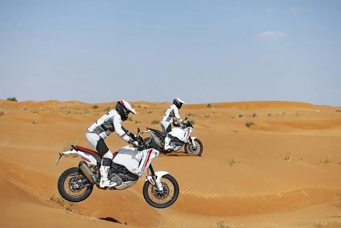 Ducati DesertX. Scheda tecnica: potenza, peso e dotazioni della nuova maxienduro italiana (5)