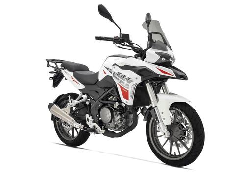 Benelli TRK 251 m.y. 2022. Diventa Euro 5 (5)