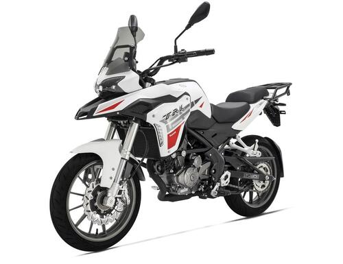 Benelli TRK 251 m.y. 2022. Diventa Euro 5 (6)