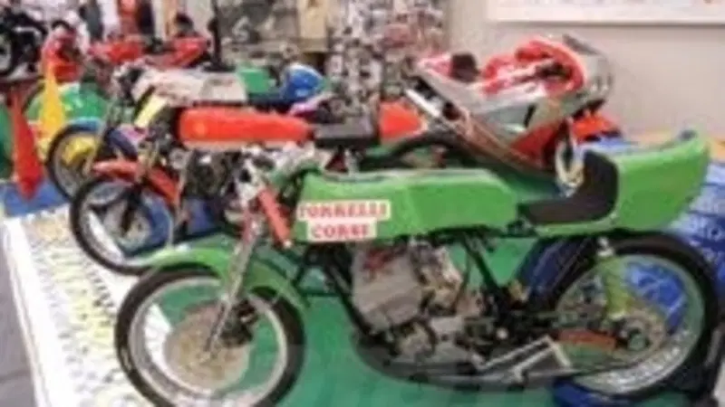 Automotoretr&ograve;: belle le moto, ma esponiamone di pi&ugrave;!
