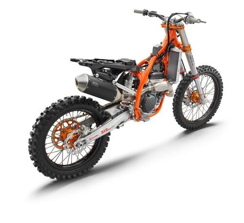 KTM 450 SX-F e 250 SX-F Factory Edition 2022. Solo per gli USA (7)