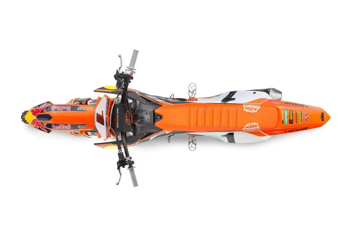 KTM 450 SX-F e 250 SX-F Factory Edition 2022. Solo per gli USA (9)