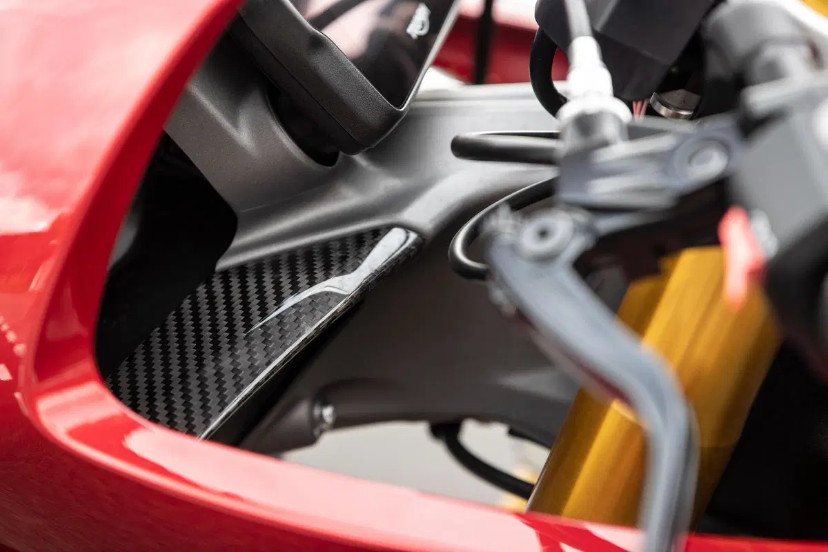 Triumph Speed Triple 1200 RR (19)