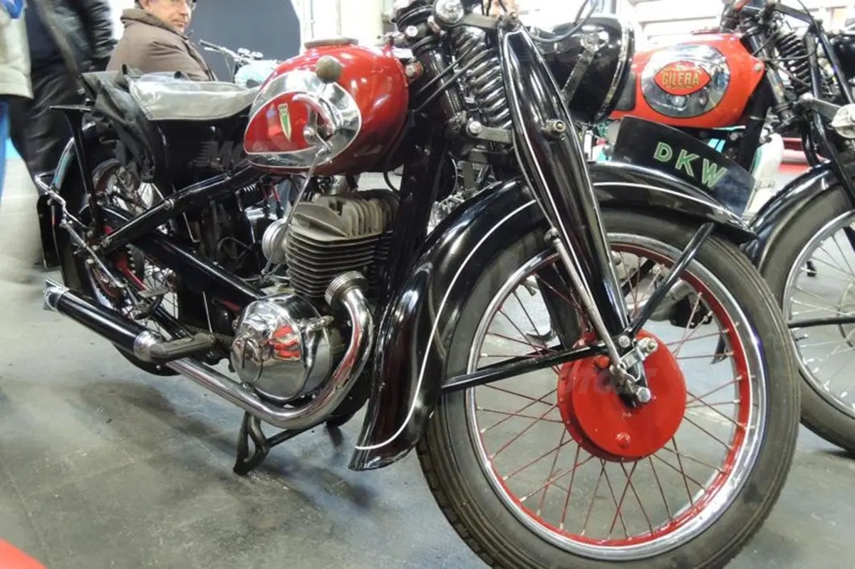 Automotoretrò: belle le moto, ma esponiamone di più! (77)