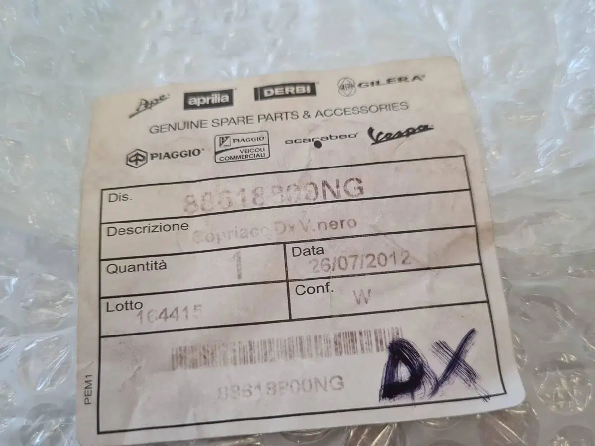 Moto Guzzi California Aquila nera fianchetti dx+sx (5)