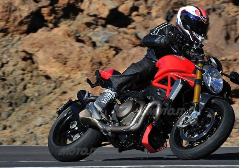 Ducati Monster 1200S