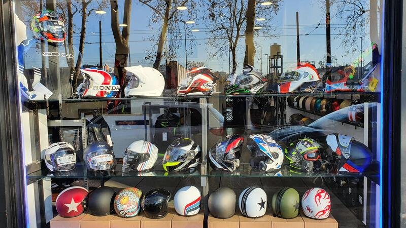 Apre a Milano un nuovo negozio: I Motociclisti