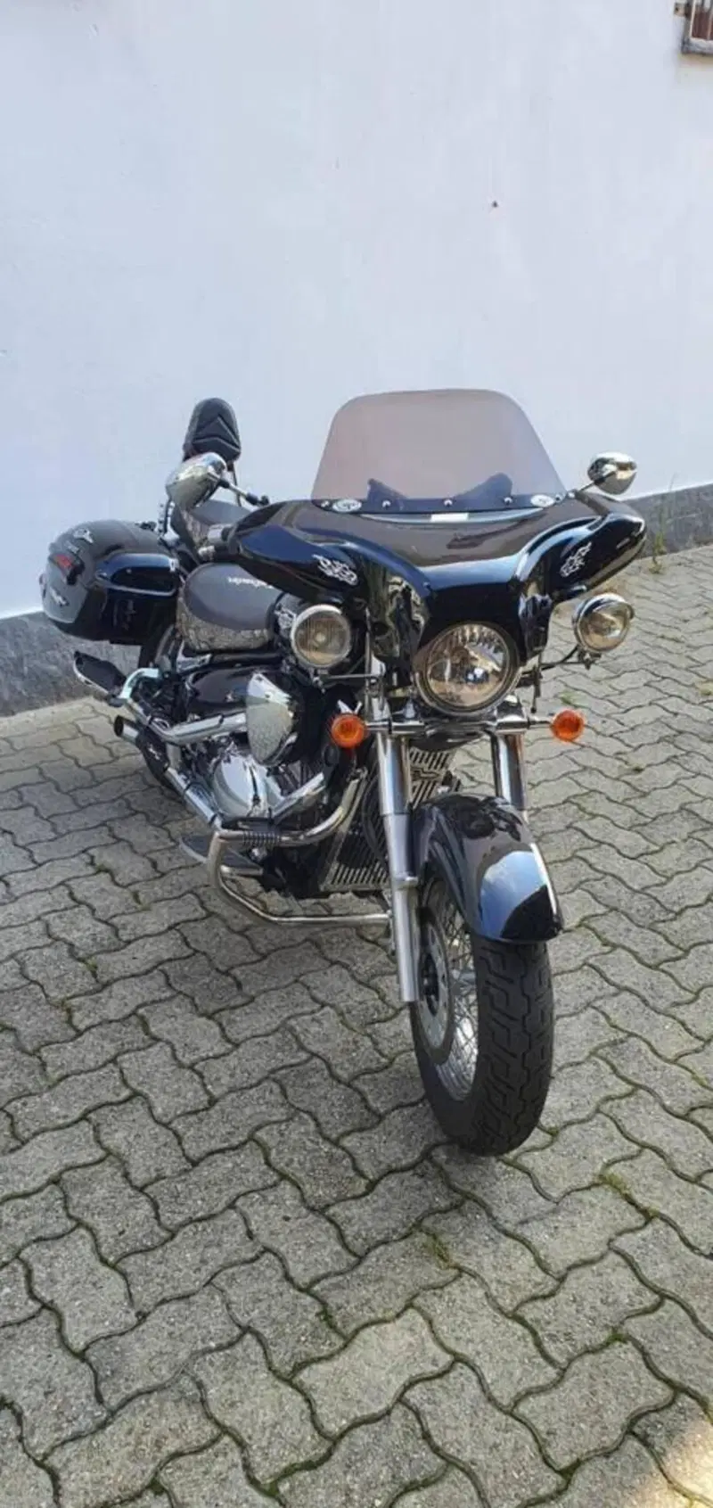 Suzuki Intruder 800 C B (2015 - 17) (4)