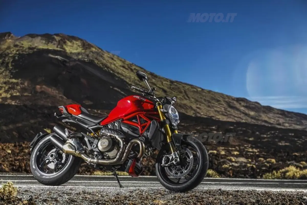 Ducati Monster 1200S (40)