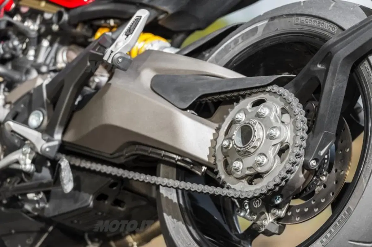 Ducati Monster 1200S (45)