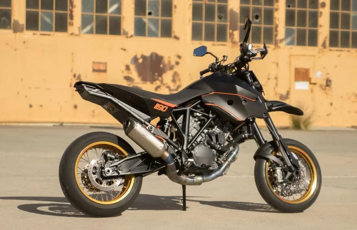 RATicate Racing 1190 XLSM. La KTM 1190 Adventure R che non avevate mai osato chiedere