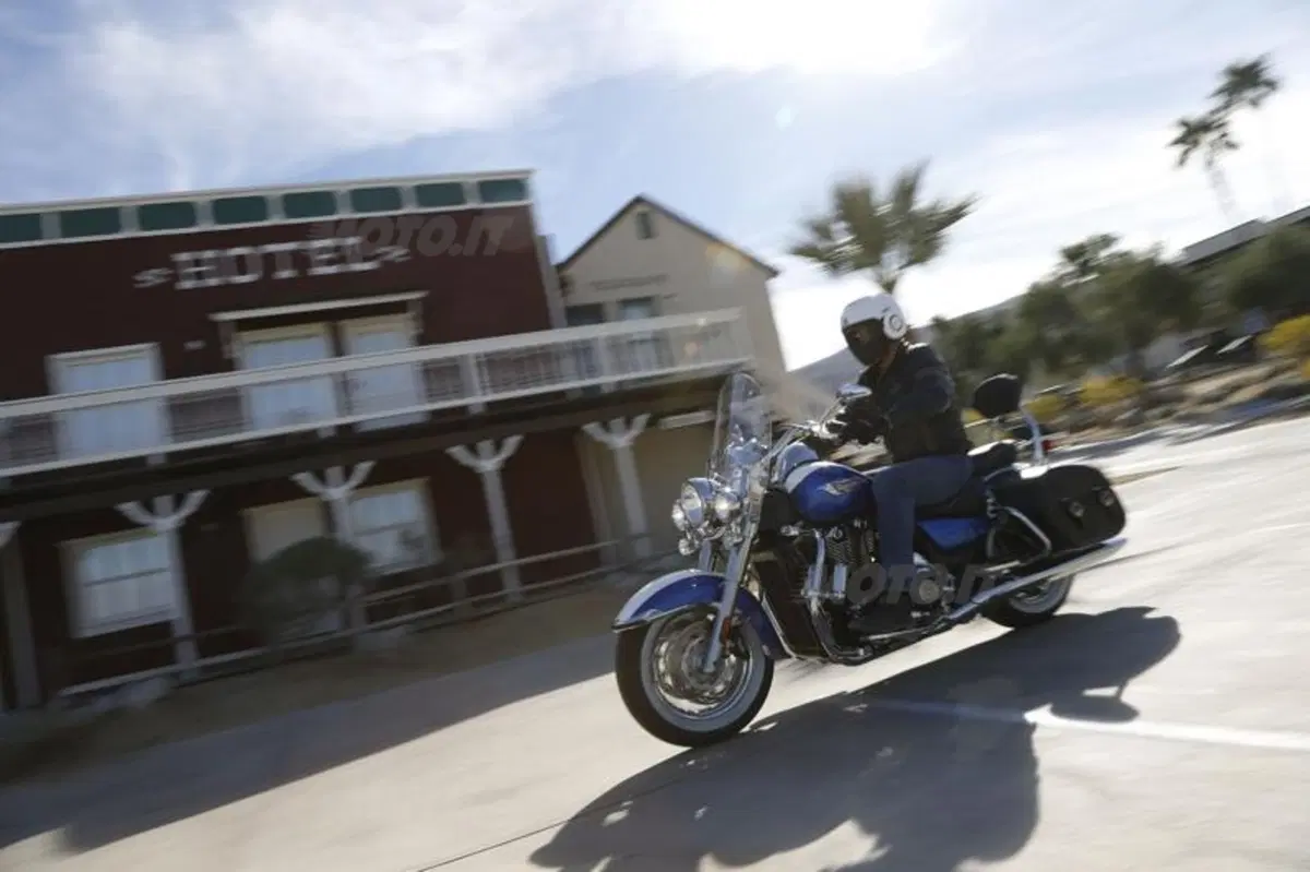 Triumph Thunderbird LT   (11)