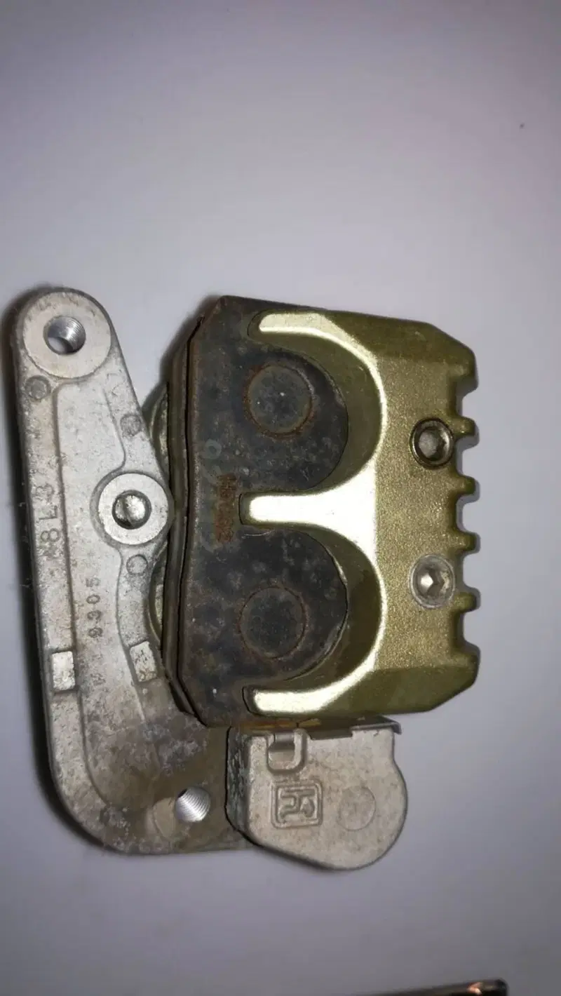 Pinza freno posteriore Aprilia (2)