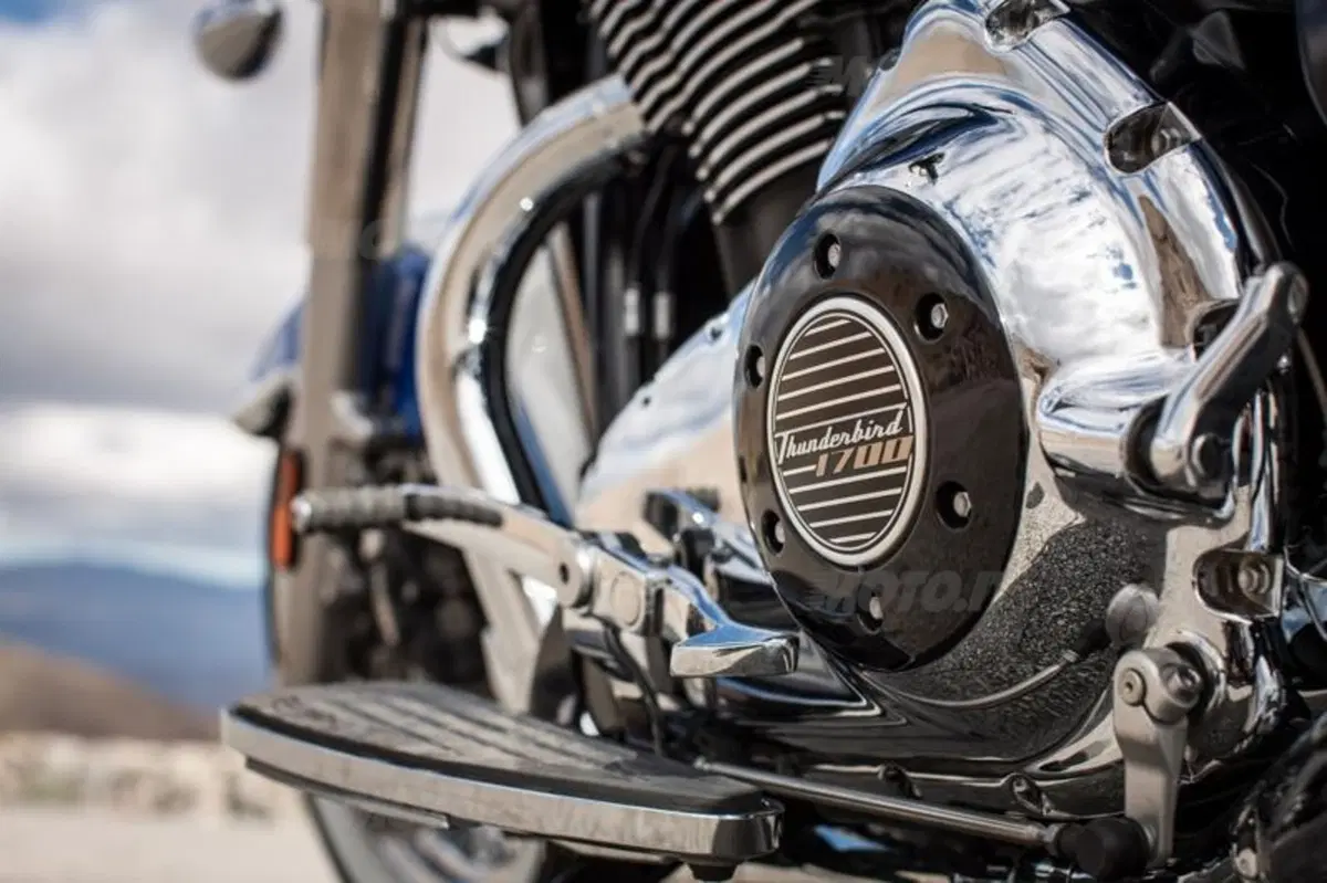 Triumph Thunderbird LT   (31)