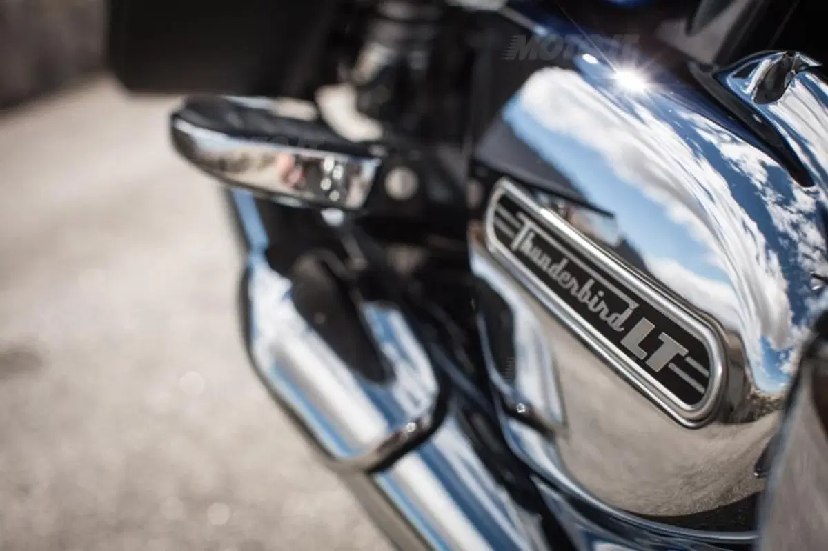 Triumph Thunderbird LT   (36)