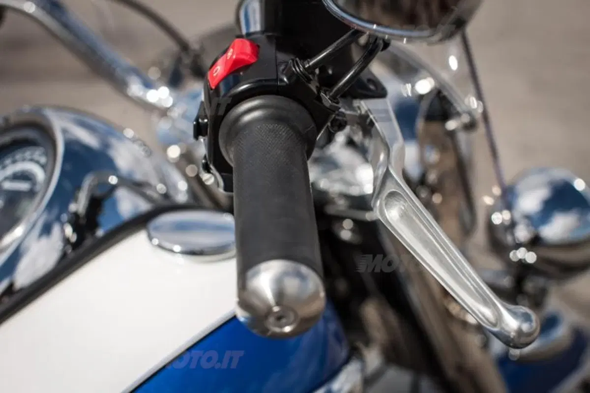 Triumph Thunderbird LT   (40)