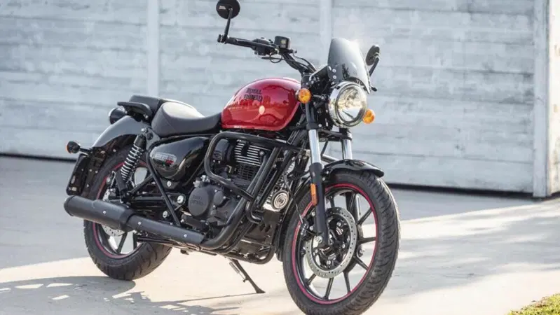 Royal Enfield: la nuova piattaforma J raggiunge i 100.000 esemplari prodotti