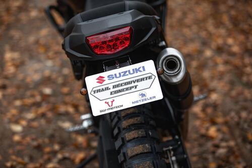 La Suzuki V-Strom 650 diventa Rally (Dark Evo 2) con un kit (9)