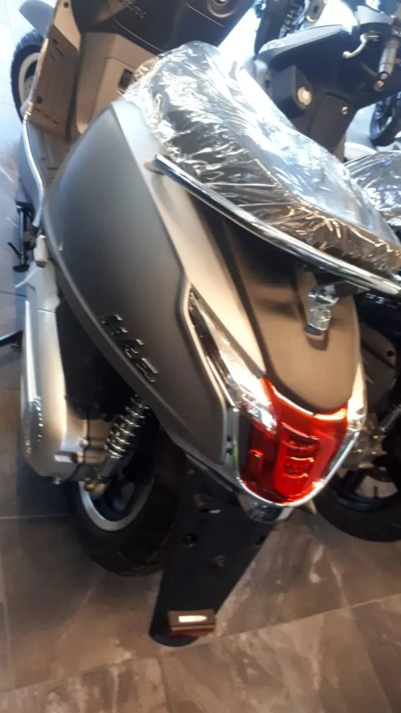 Kymco Like 125 (2021 - 26) (3)