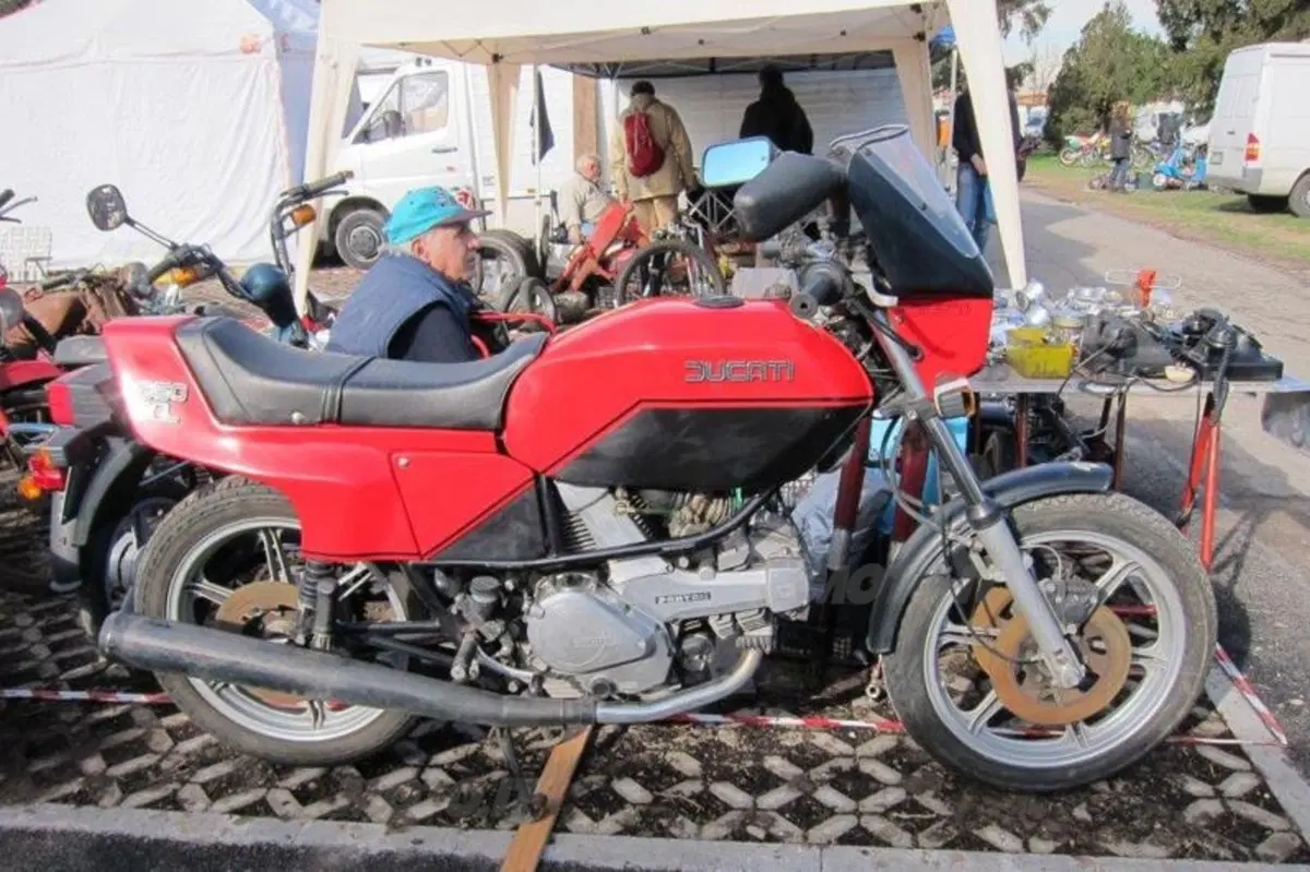 Le foto della mostra scambio auto e moto di Novegro (21)