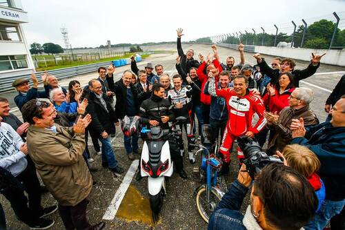 Peugeot Speedfight4 50 da record del mondo: 1395 km in 24 ore! (2)