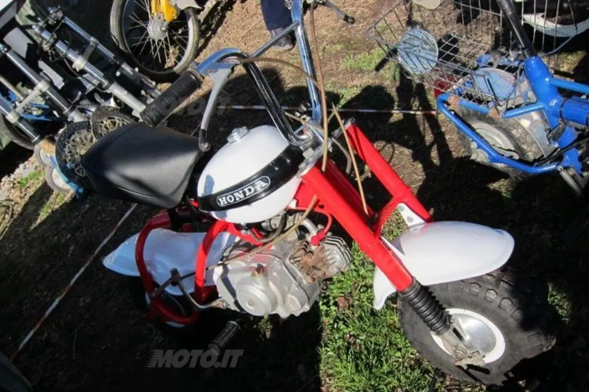 Le foto della mostra scambio auto e moto di Novegro (81)