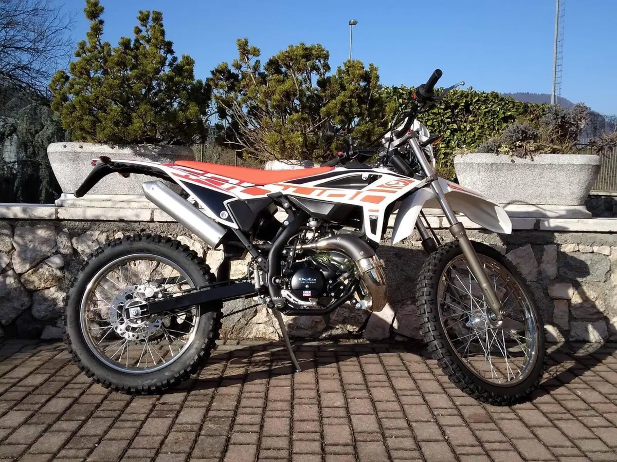 Betamotor RR 50 Enduro (2021 - 26) (2)