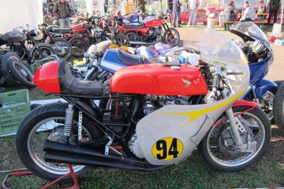 Le foto della mostra scambio auto e moto di Novegro (92)