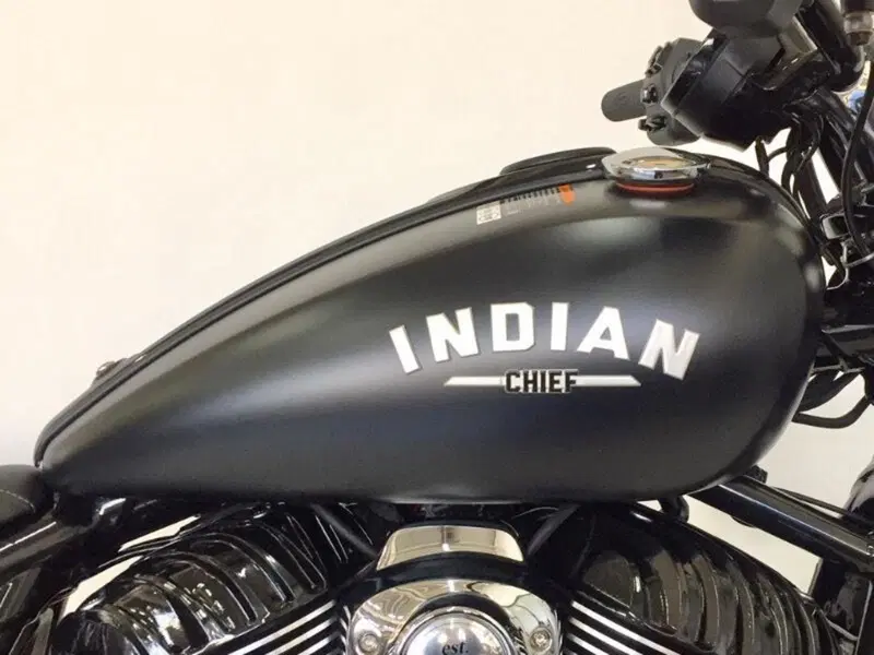 Indian Chief 1890 Bobber Dark Horse (2021 - 26) (2)