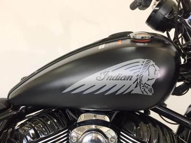 Indian Chief 1890 Bobber Dark Horse (2021 - 26) (2)