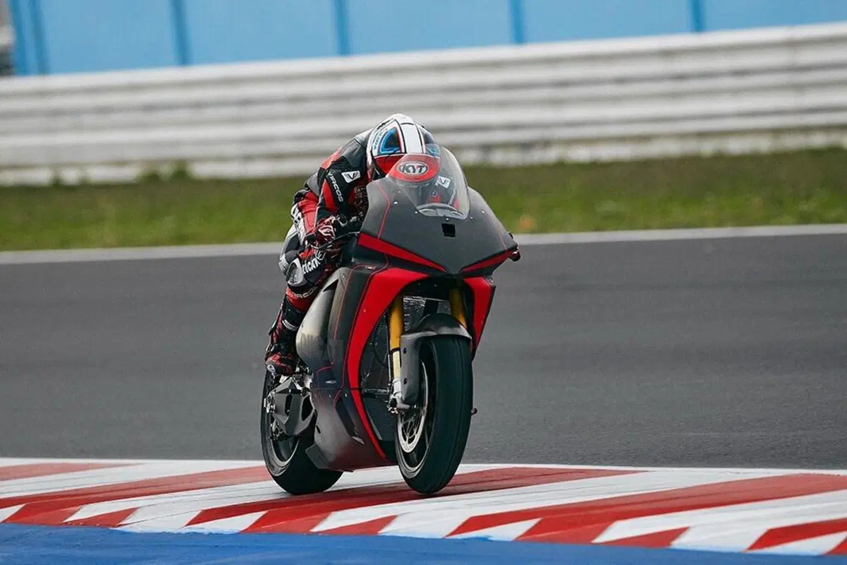 MotoGP, le prime immagini della Ducati MotoE 'V21L' (3)