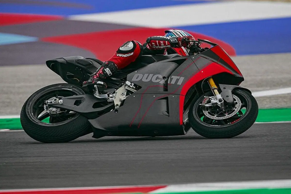 MotoGP, le prime immagini della Ducati MotoE 'V21L' (4)