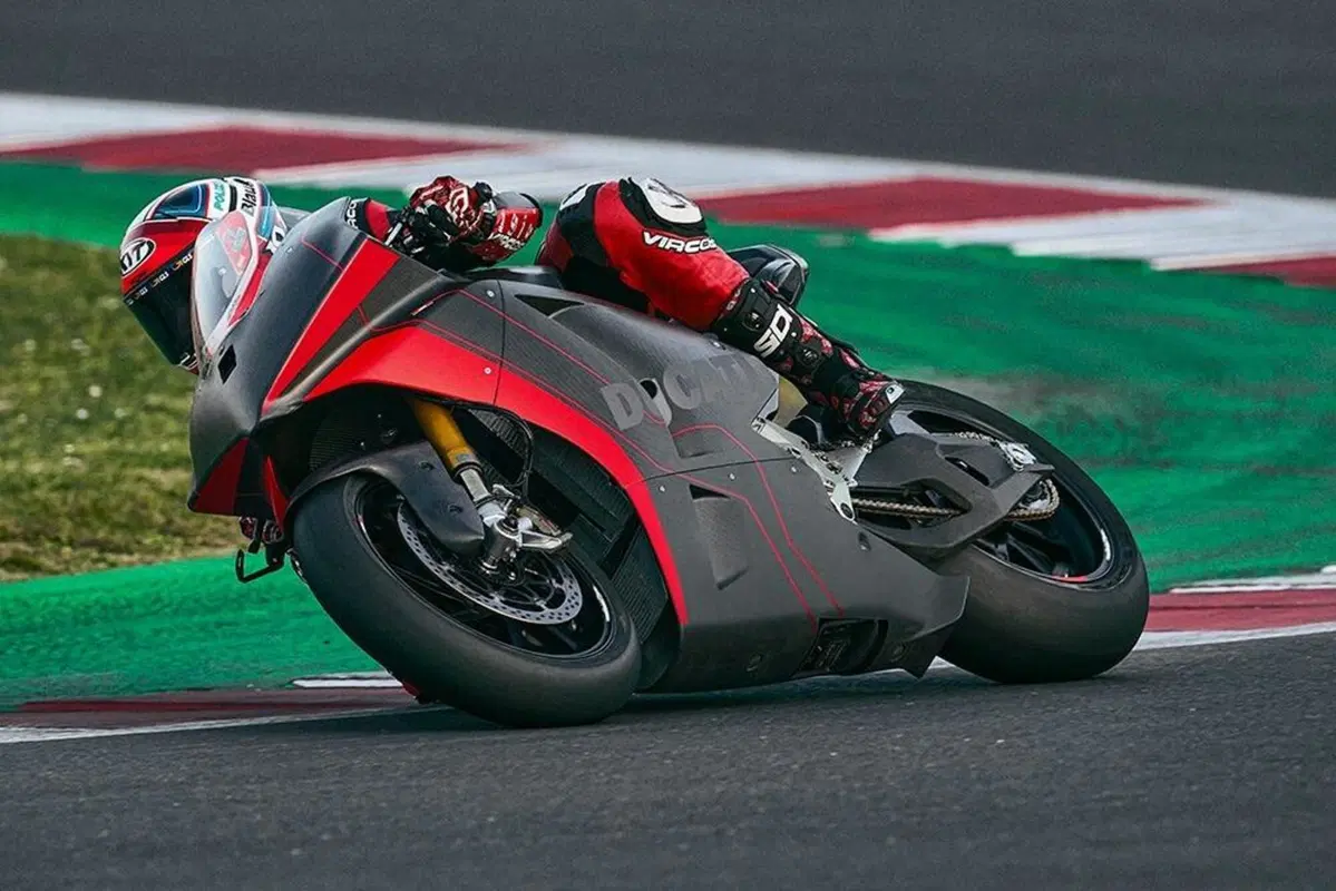 MotoGP, le prime immagini della Ducati MotoE 'V21L' (6)