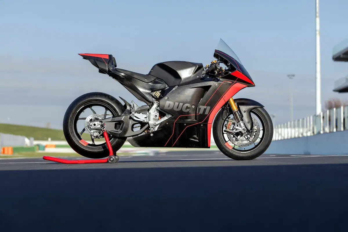 MotoGP, le prime immagini della Ducati MotoE 'V21L' (2)