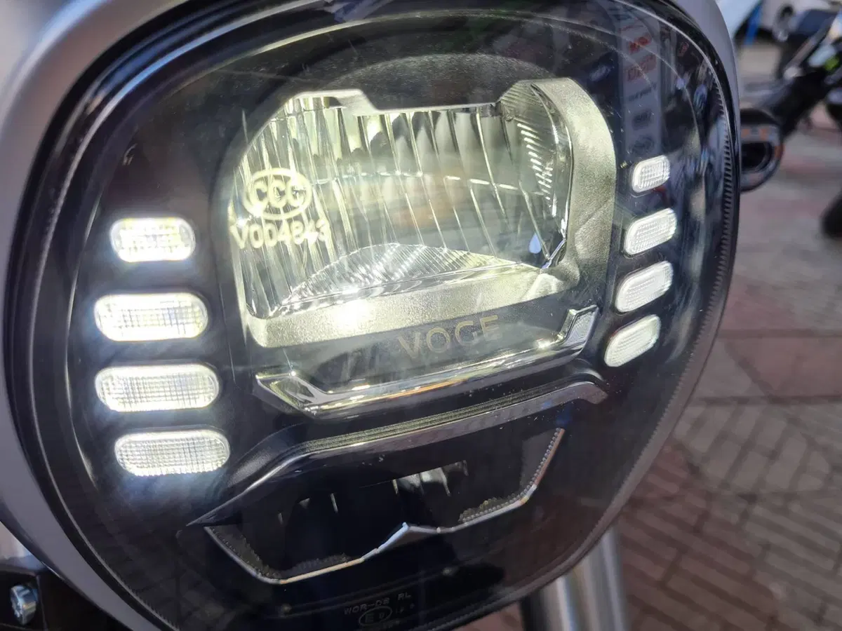 Voge Trofeo 500AC (2022 - 26) (6)